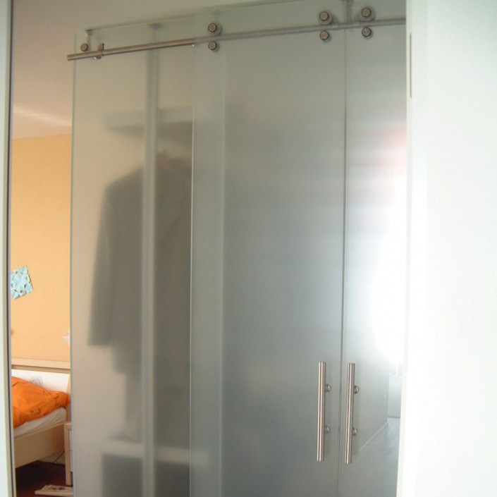 Ankleide Kleiderschrank aus Glas 4