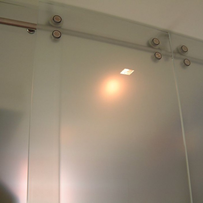 Ankleide Kleiderschrank aus Glas 3